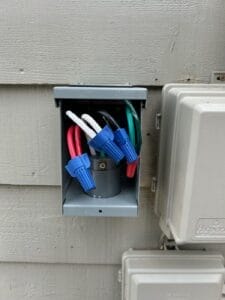 tidy wiring in box